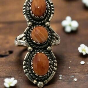 Spiny Oyster Three Stone .925 Sterling Silver Southwestern Ring Size 8.5